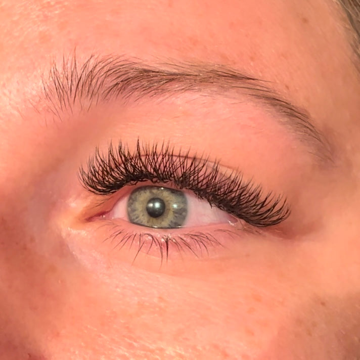 YY 2D Eyelash Extensions