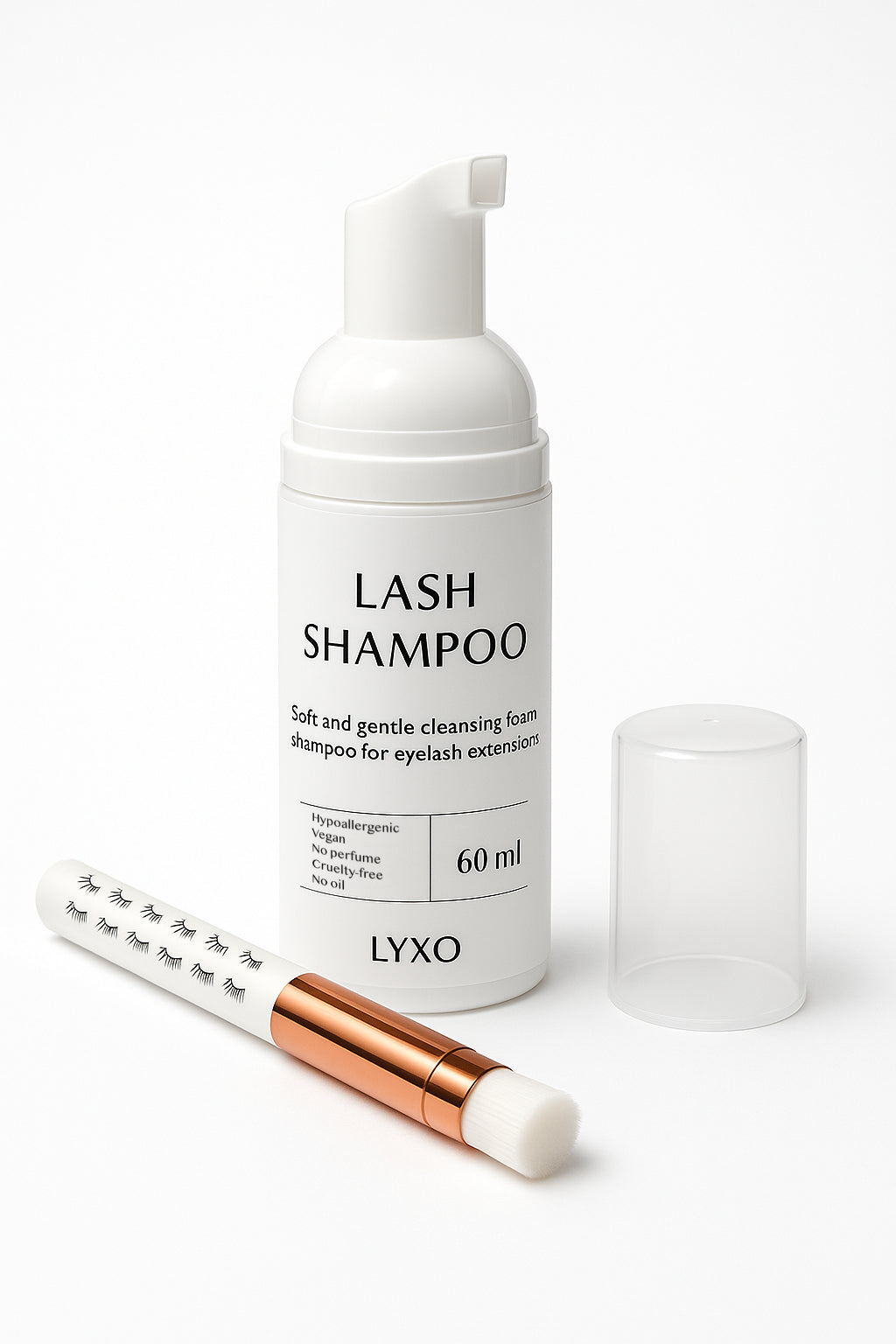 Lash shampoo + brush